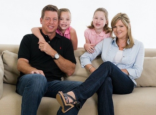 Rhonda Worthey with Husband Troy Aikman and Daughters